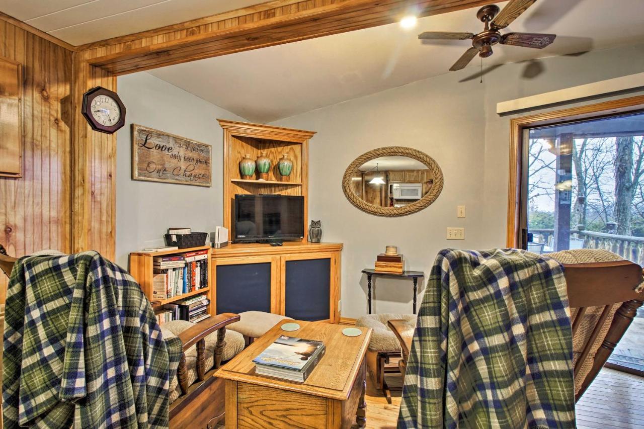 Rustic Stockton Lake Cabin Half Mile To Boat Ramp! 外观 照片