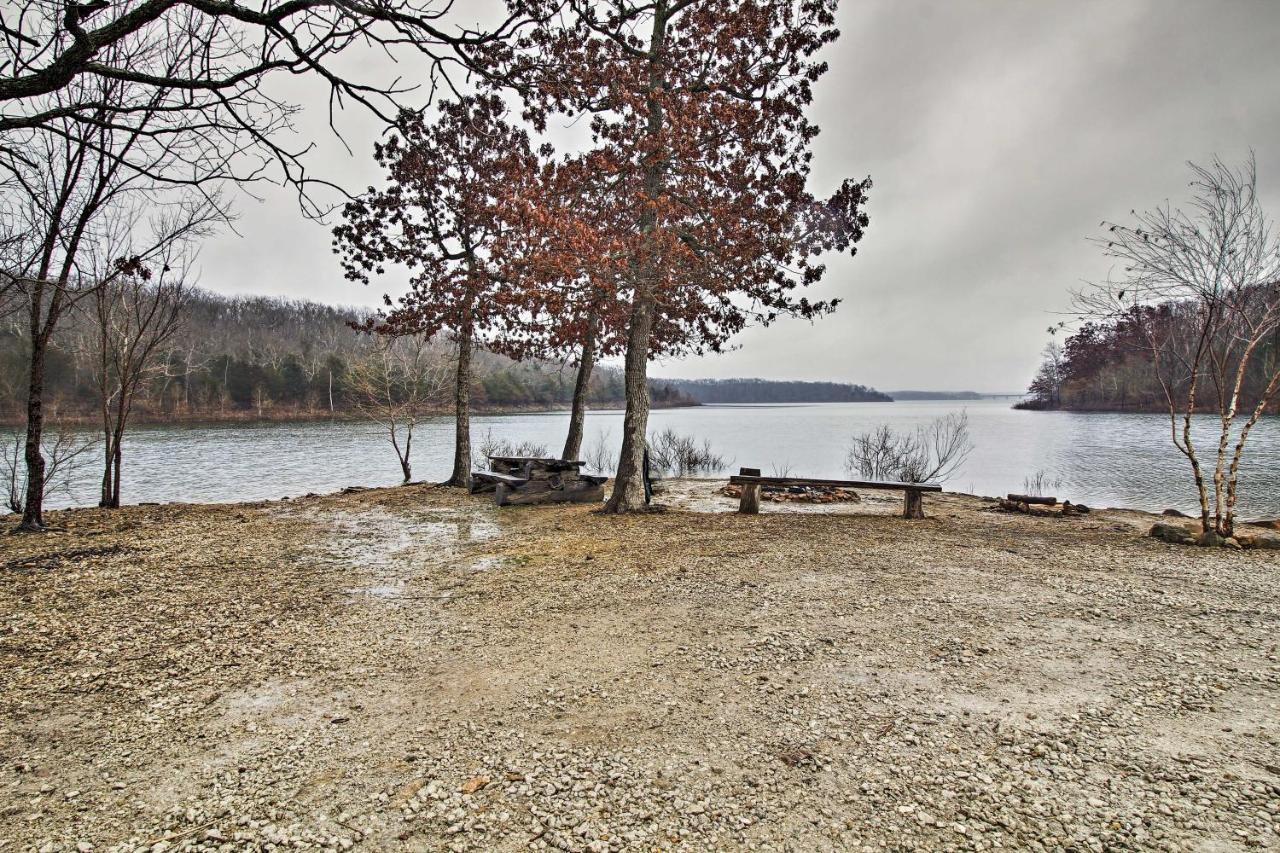 Rustic Stockton Lake Cabin Half Mile To Boat Ramp! 外观 照片